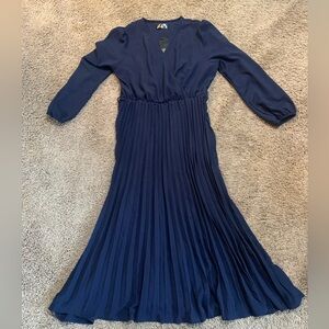 NWT Seta T Navy Blue Maxi Pleated Dress Large No Belt